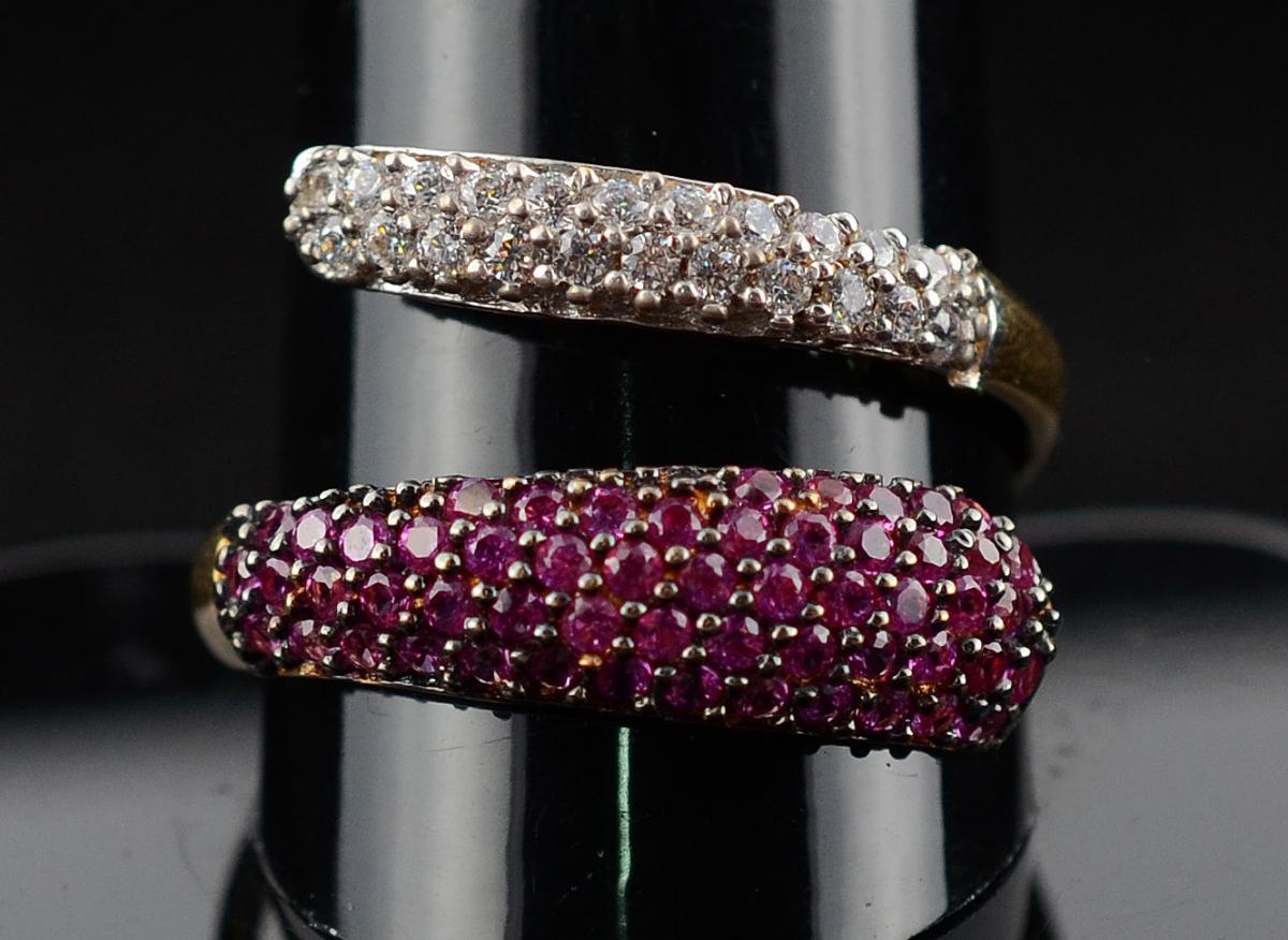 Anel de ouro 18 k com 1,40 de rubi e 0,75 ct de brilhantes - 2,9 g... - foto 3 de 3