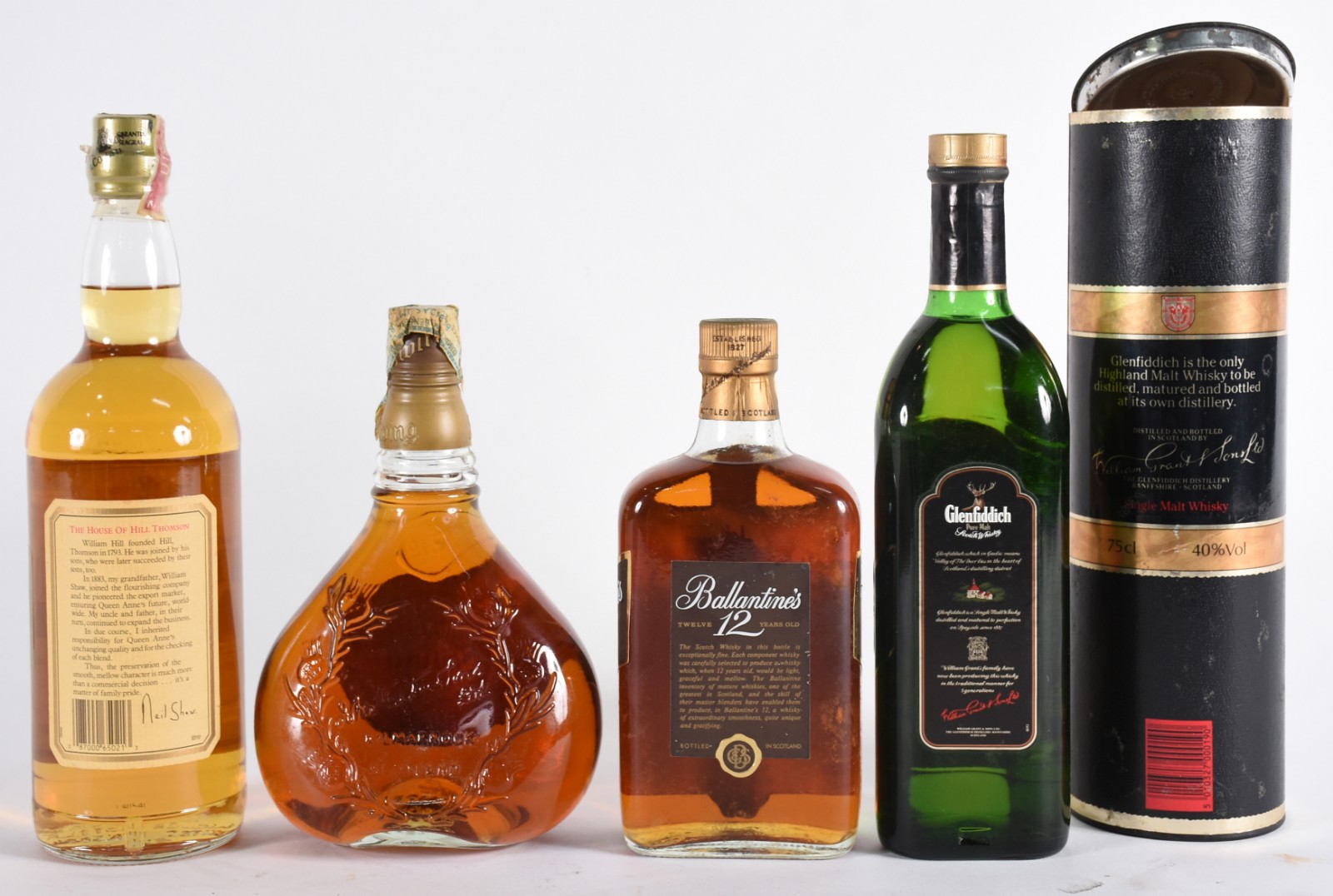 Quatro garrafas de Whisky, sendo: Swing, Ballantines, Glenfiddich e... - foto 2 de 4