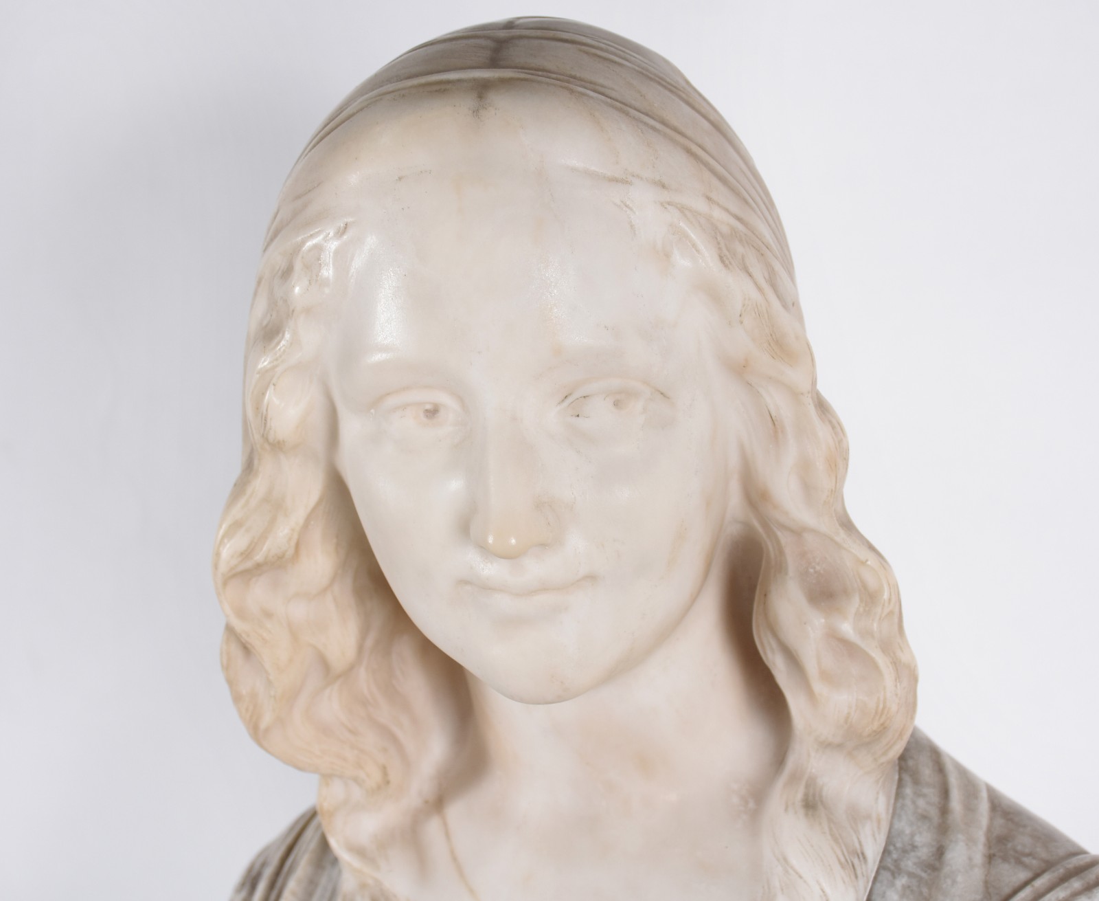 Busto de mulher - foto 2 de 7