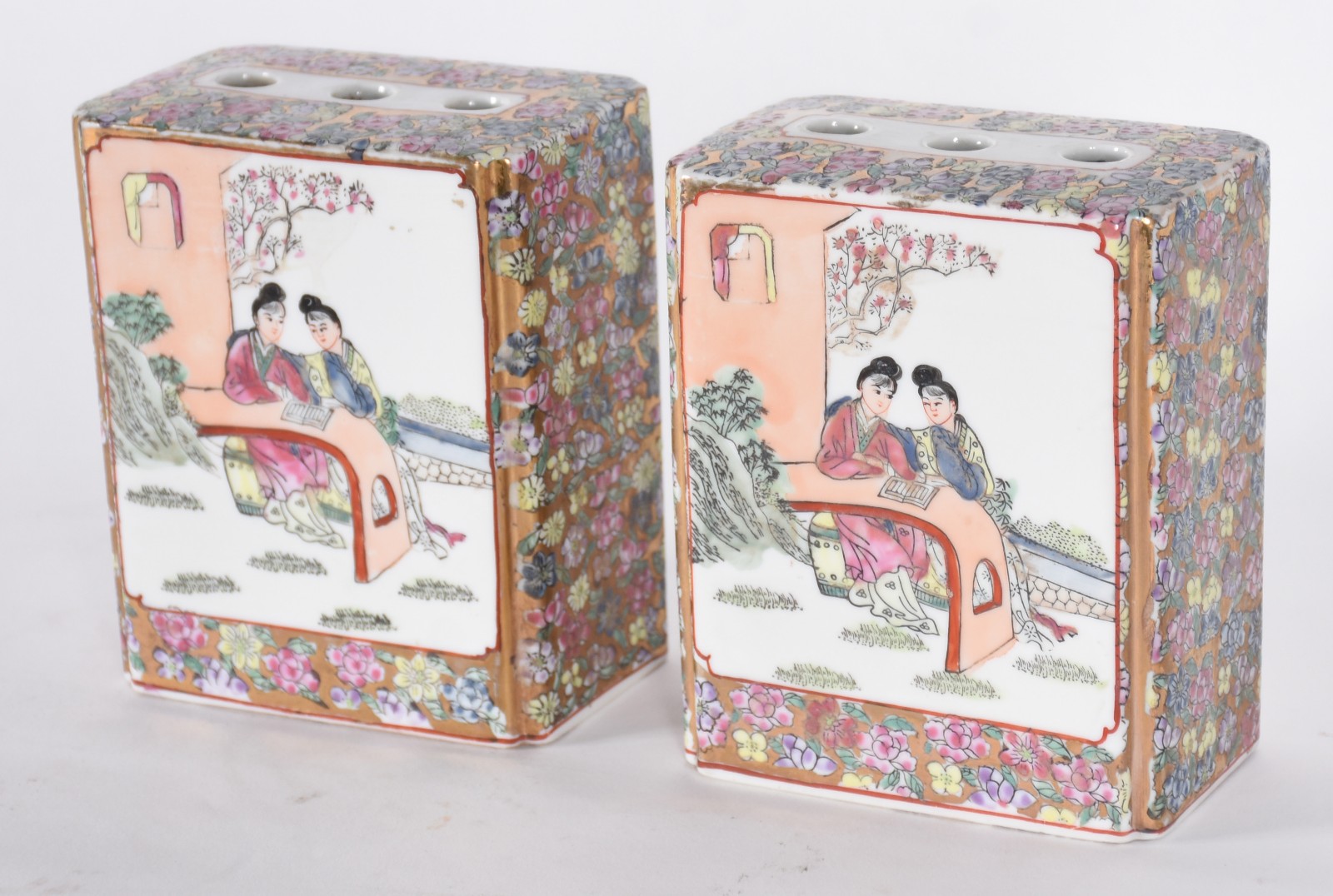 Par de pequenos travesseiros (Repouso de nuca) de porcelana chinesa... - foto 1 de 5