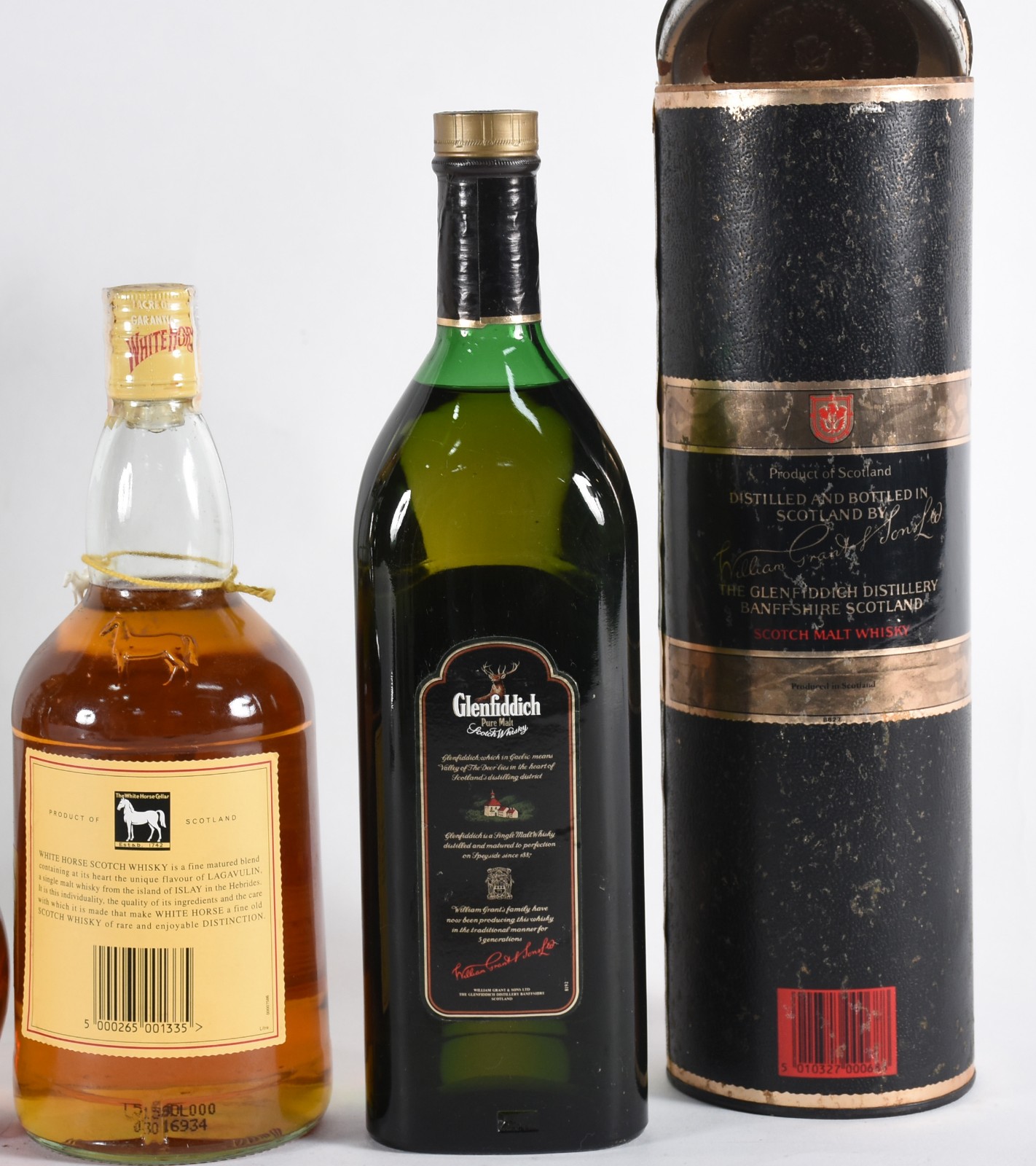 Cinco garrafas de whisky, sendo: Swing, White Horse, Chequers... - foto 3 de 4