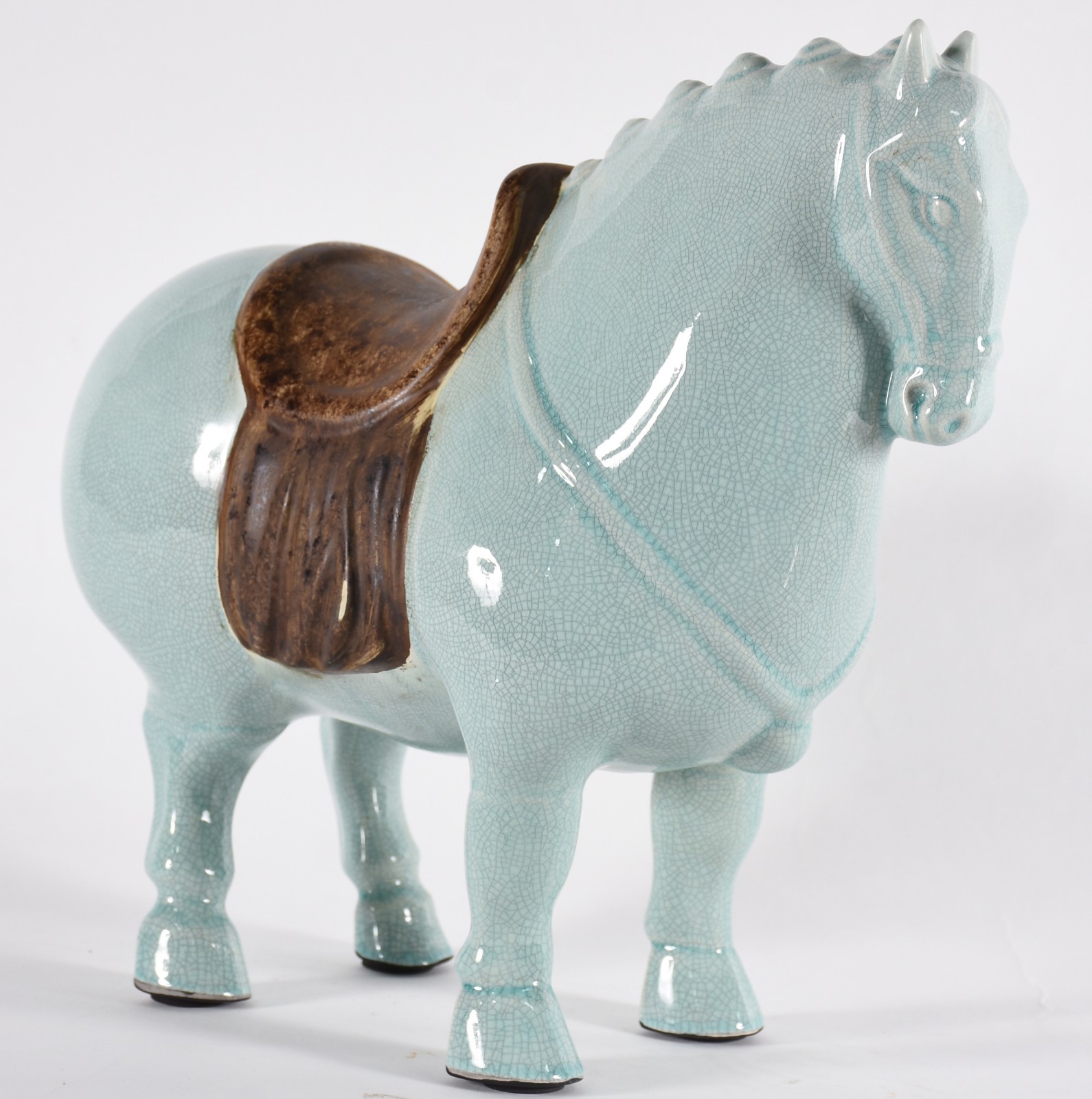 Cavalo de porcelana oriental na cor azul. - foto 1 de 4