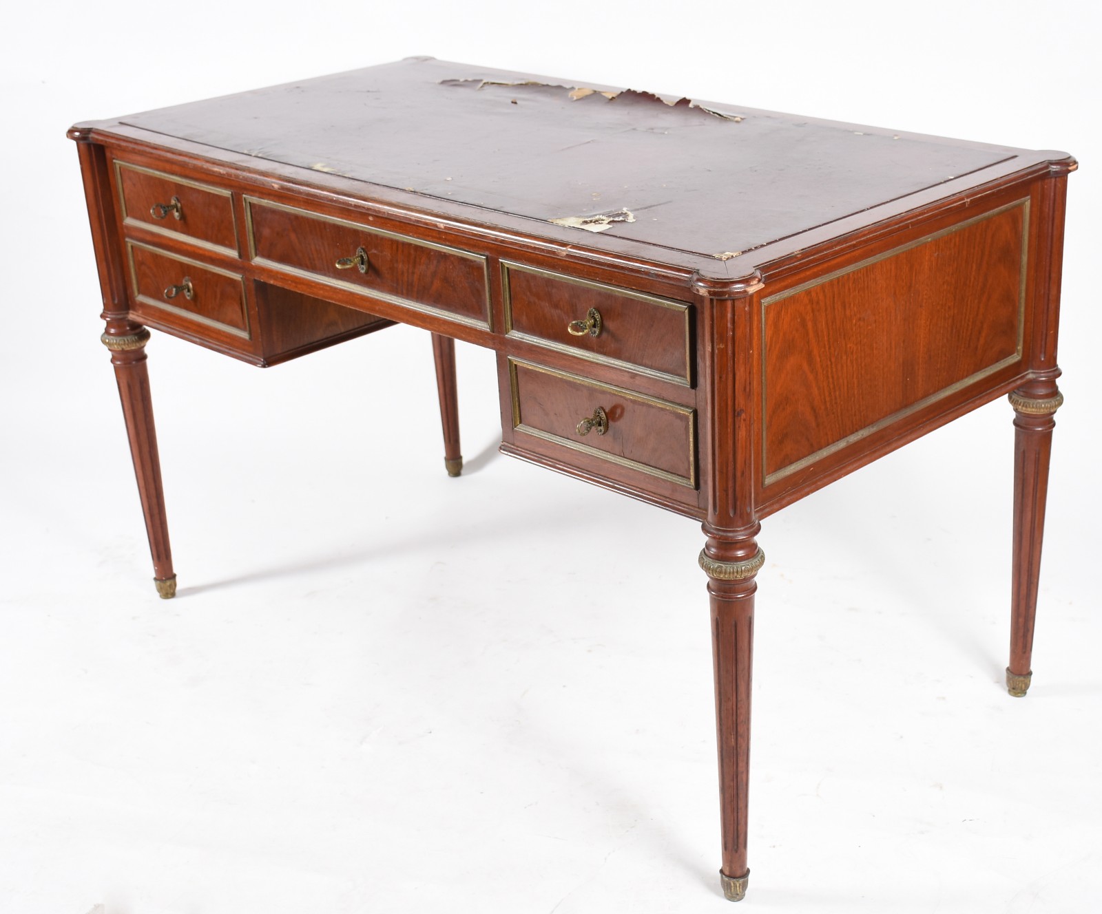 Mesa de escritório de madeira nobre, estilo ingles, cinco gavetas e... - foto 3 de 9