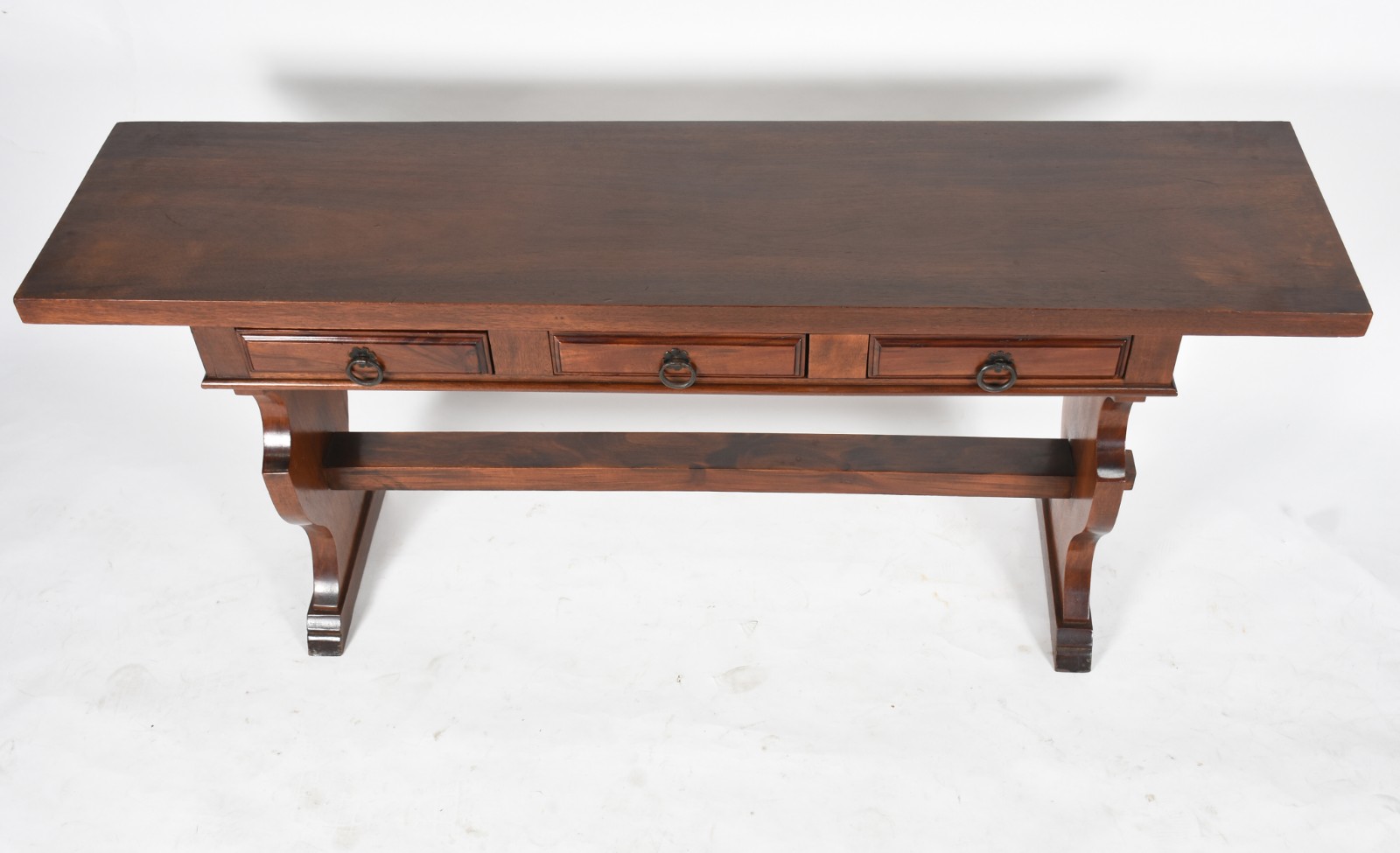 Console de madeira nobre com 3 gavetas, estilo colonial brasileiro. - foto 3 de 5