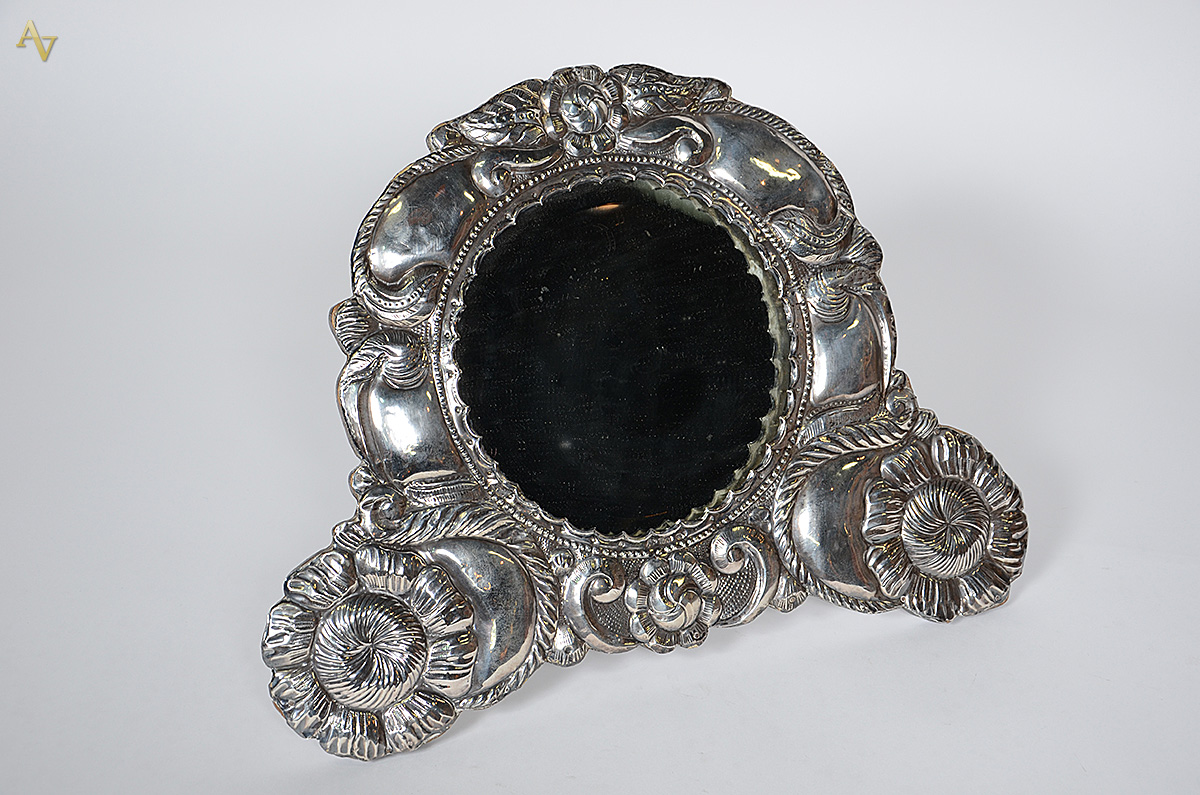 Espelho de mesa bisotado com moldura de prata peruana Sterling... - foto 1 de 3