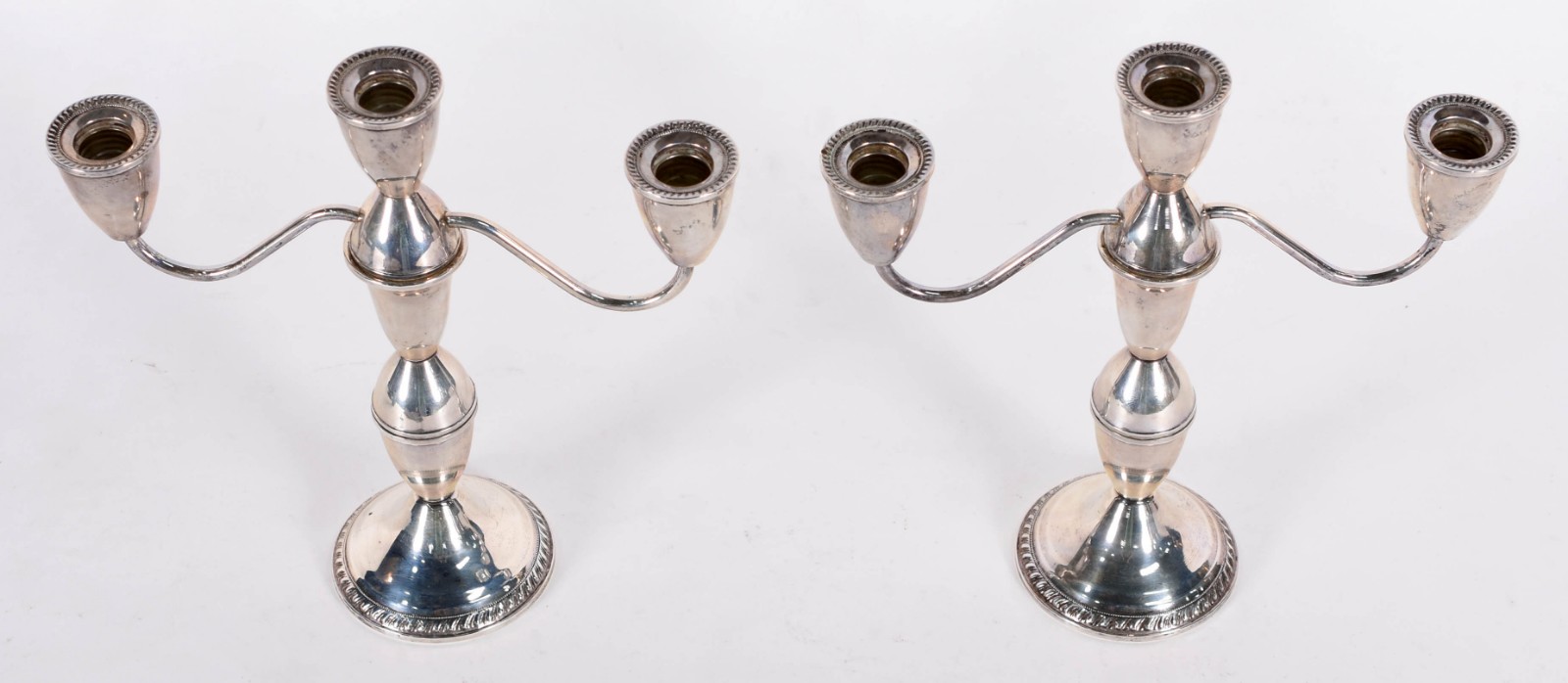 Par de candelabros de prata Sterling para 3 velas cada, reversíveis... - foto 2 de 7