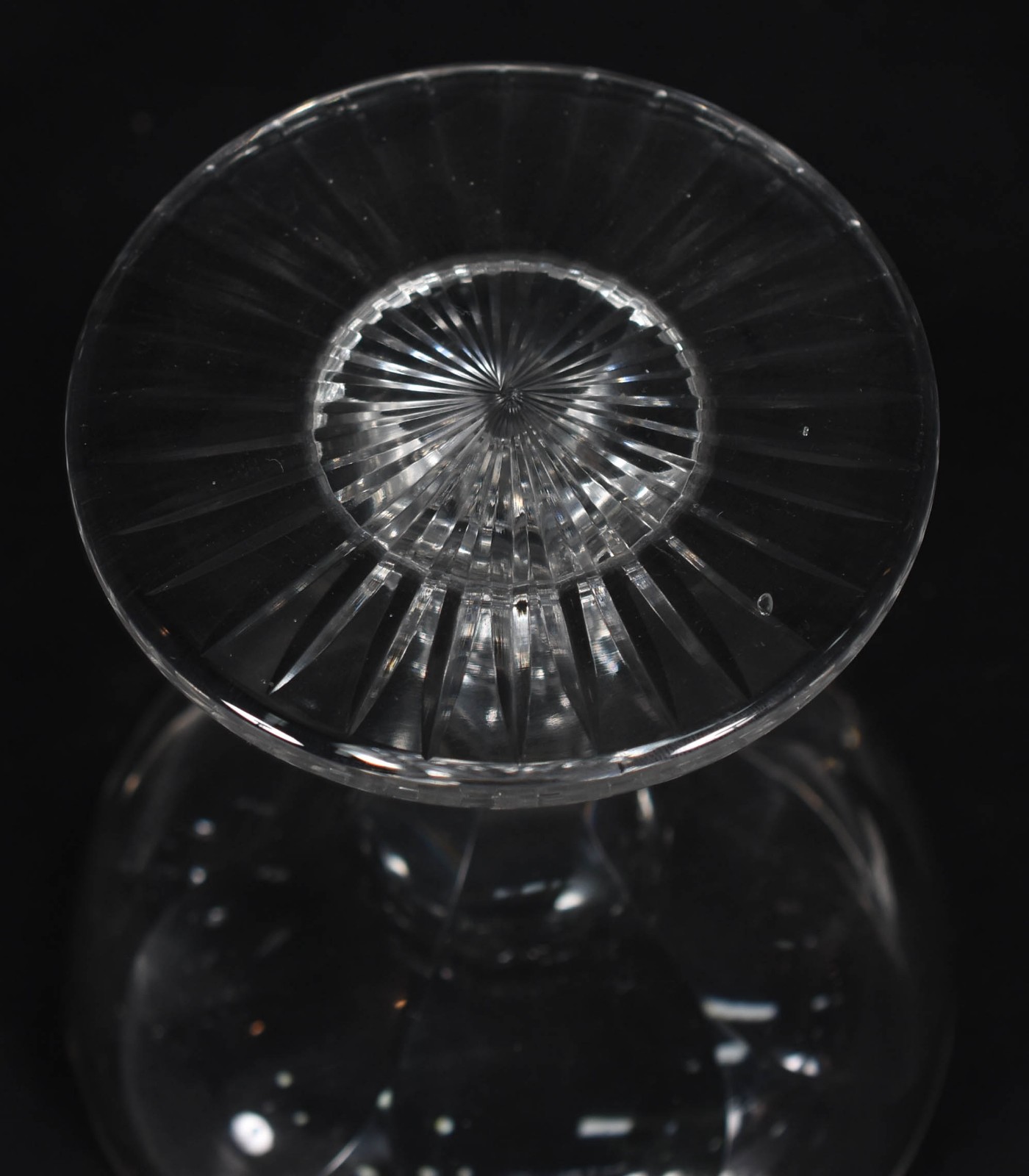 Doze taças de champagne de cristal francês lapidação "dedão", estando... - foto 5 de 5