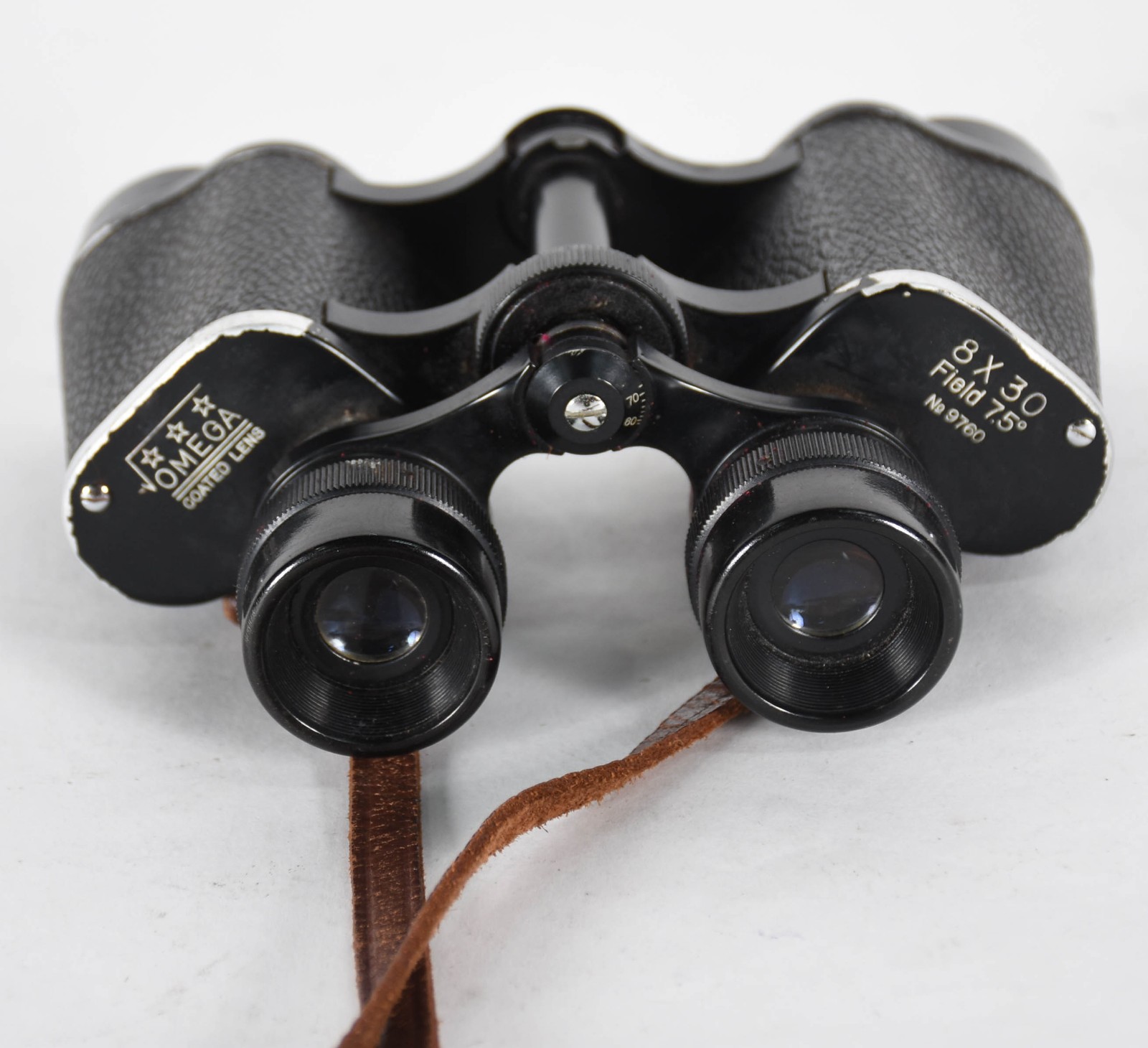 Binóculo antigo Omega Coated Lens 8x30, field 75, número 9760, com... - foto 1 de 4