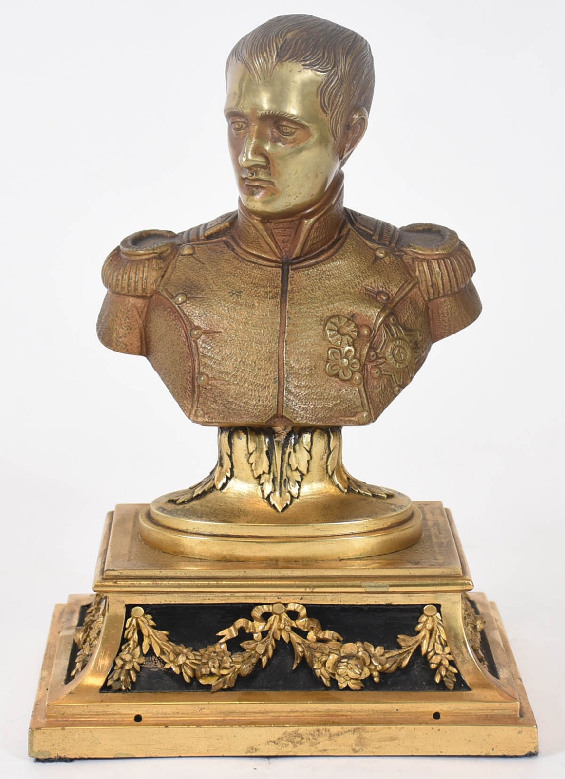 Busto de Napoleão com base em bronze. - foto 1 de 4