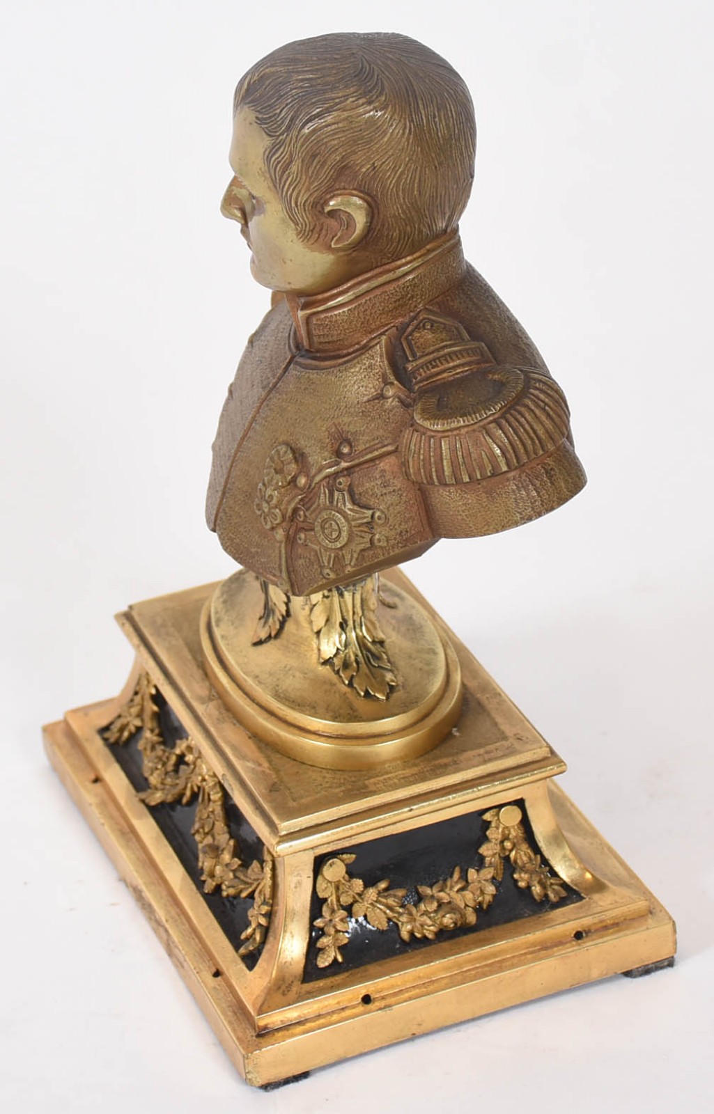 Busto de Napoleão com base em bronze. - foto 3 de 4