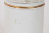 Pote de farmacia de porcelana francesa com insc... - Pote de farmacia de porcelana francesa com inscrições  "Fuc helmin", frisos dourados. (bicado na tampa).