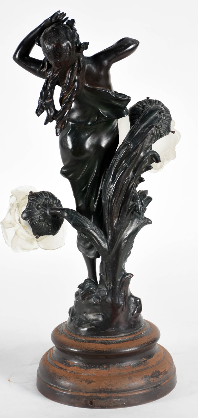 Luminária de petit bronze representando figura feminina para duas... - foto 5 de 6