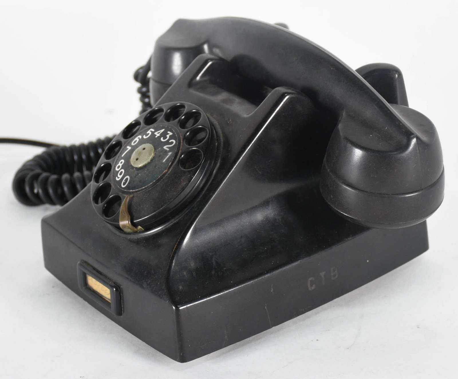 Aparelho telefônico da antiga CTB (Companhia Telefônica Brasileira). - foto 3 de 9