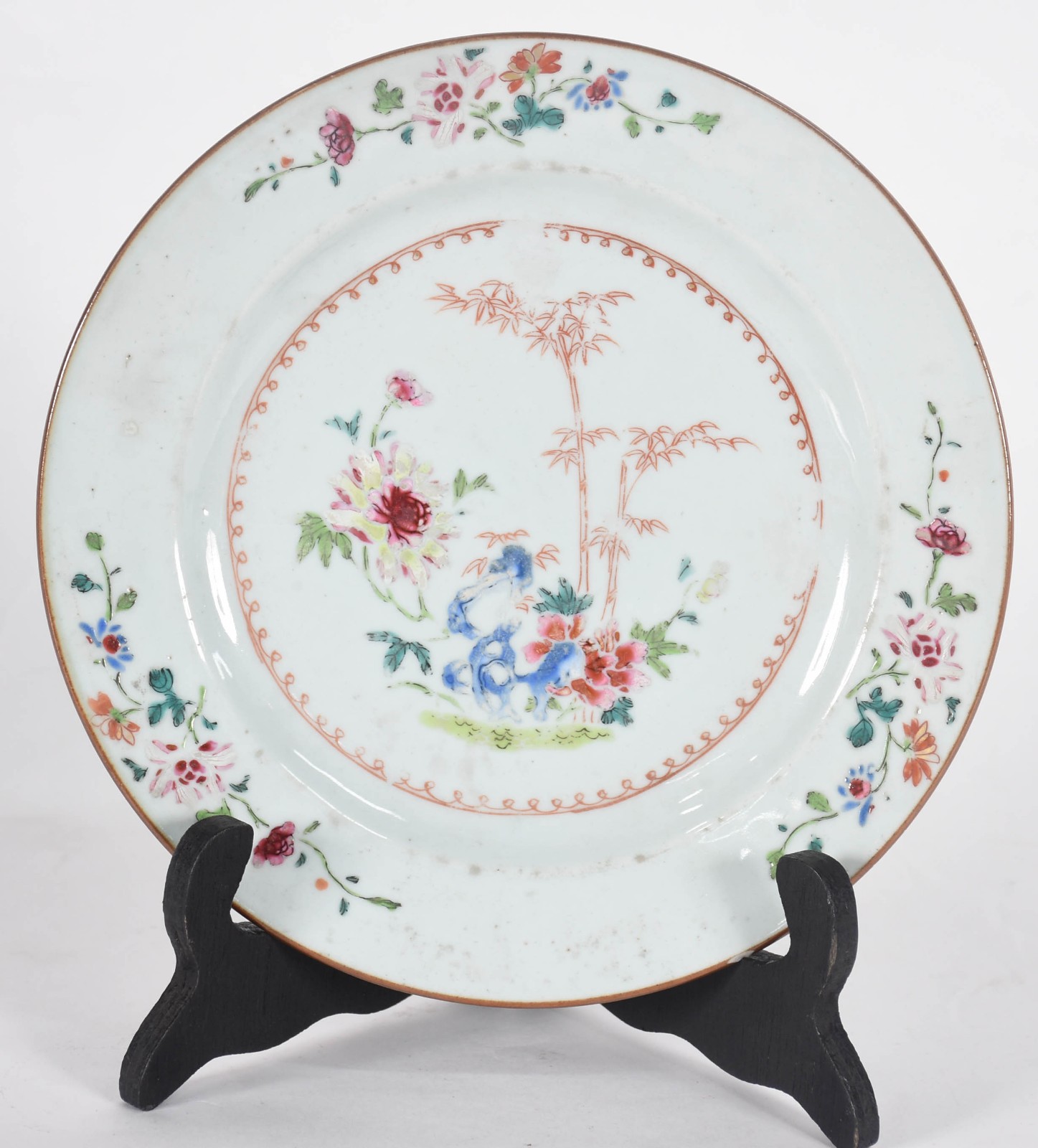 Prato de Porcelana da Companhia das Índias decorado com "paisagem"... - foto 1 de 3