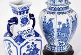 Duas peças sendo potiche e vaso de porcelana or... - Duas peças sendo potiche e vaso de porcelana oriental azul e branca.