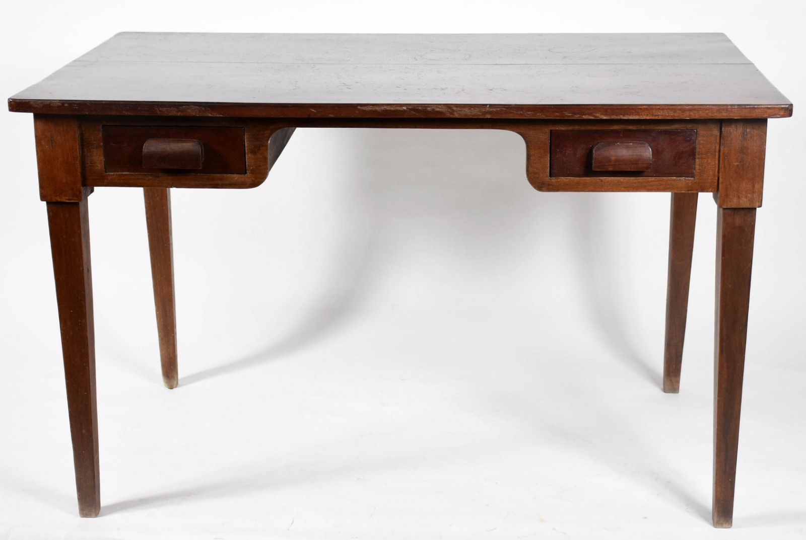 Mesa retangular de madeira nobre para escritório, com 2 gavetas. - foto 2 de 5