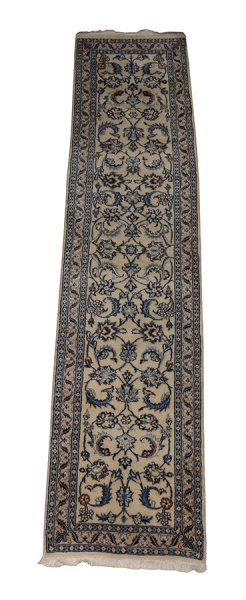 Passadeira Naim. Medidas 2,89 x 0,67 m.