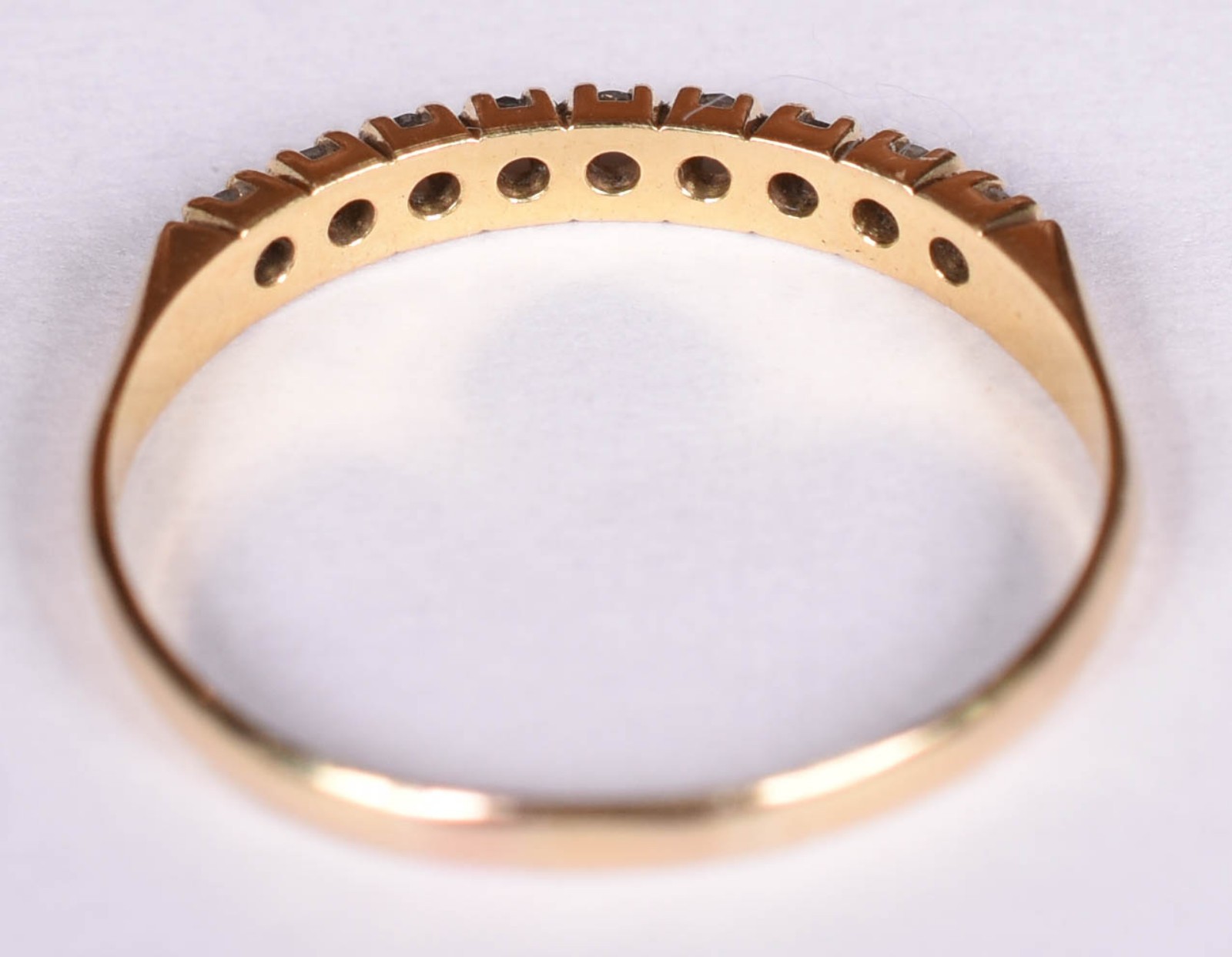 Anel de ouro 18 k com 12 brilhantes, aro 21 (Por motivos de... - foto 3 de 4