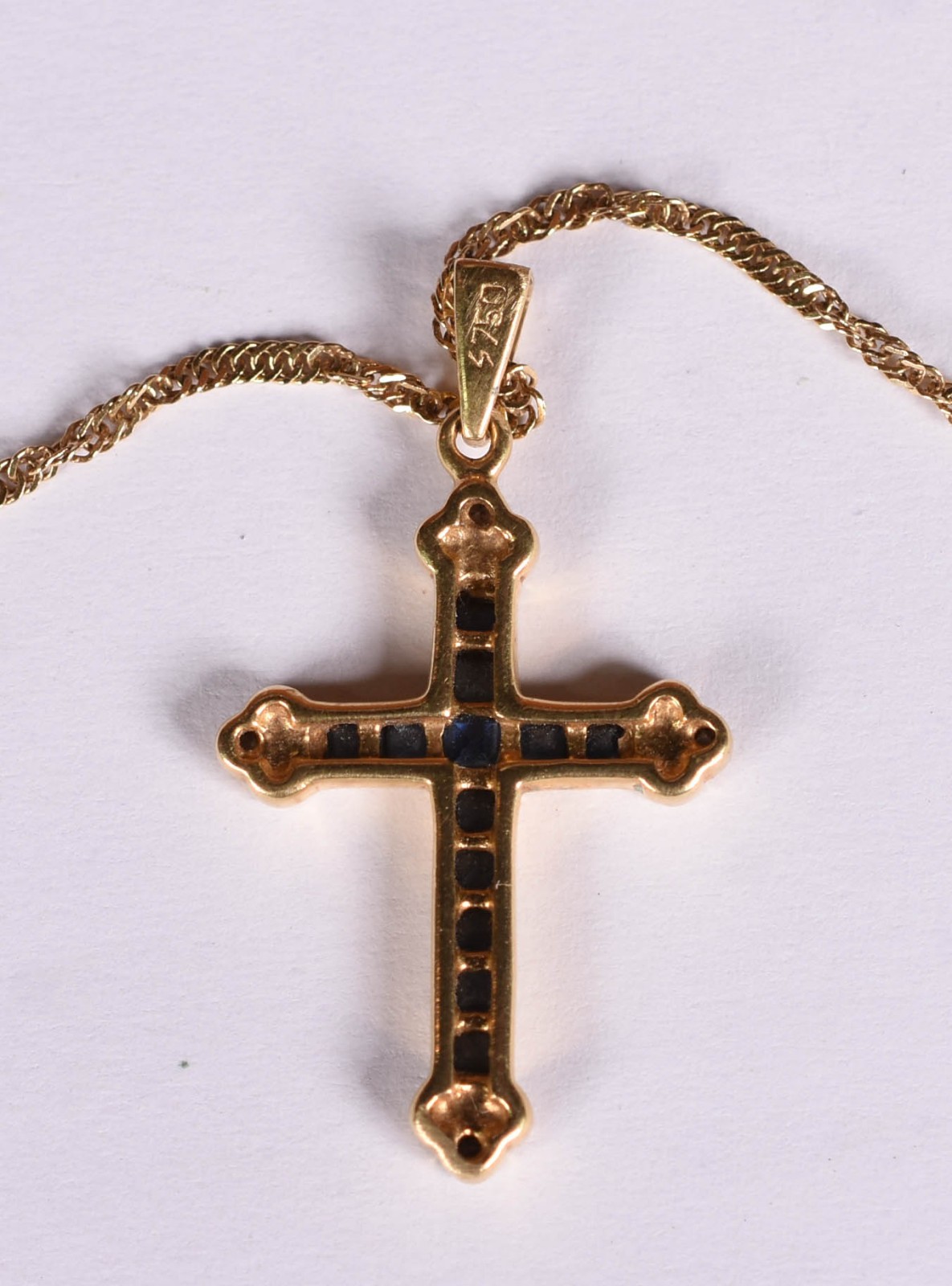 Gargantilha de ouro 18 k com crucifixo com safiras azuis e 4 mini... - foto 4 de 4