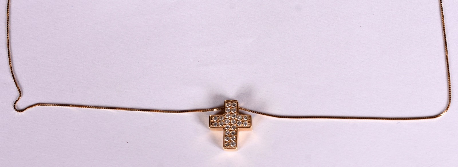 Gargantilha de ouro 18 k e crucifixo com 28 brilhantes (Por motivos... - foto 1 de 5