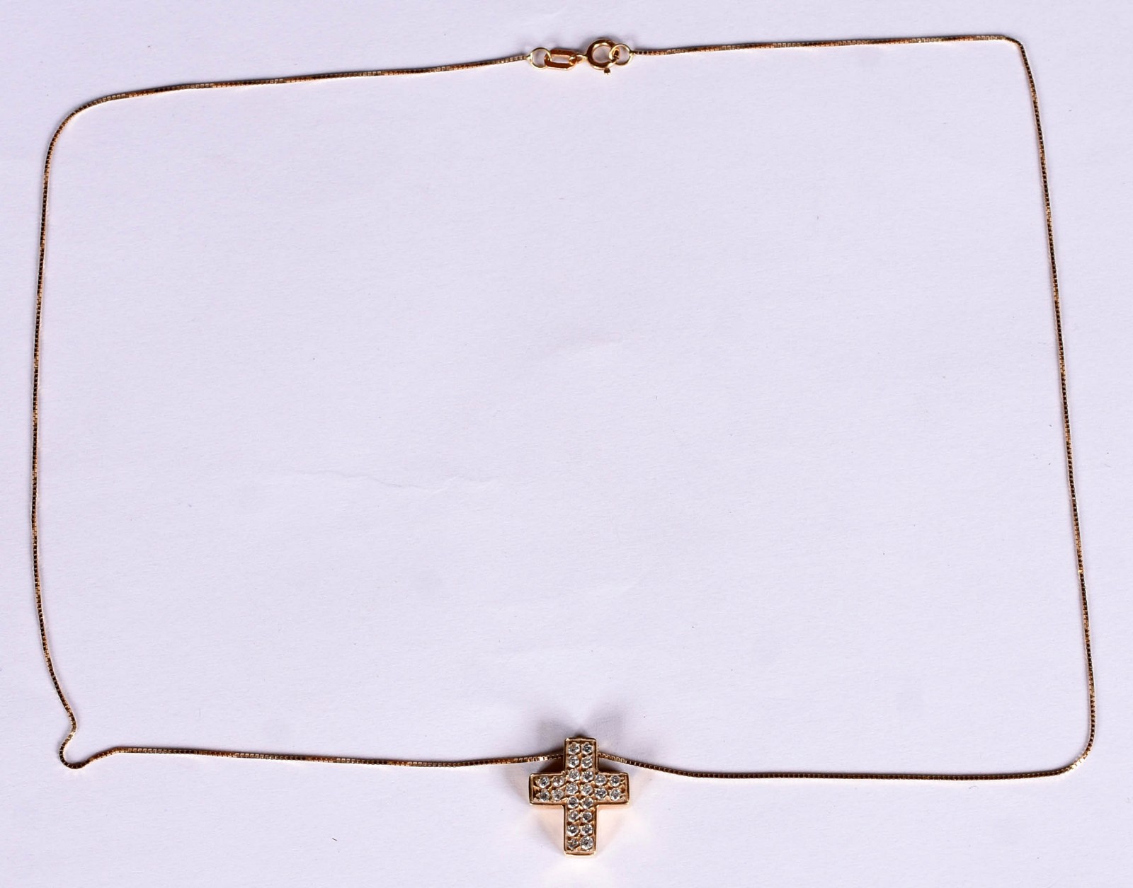 Gargantilha de ouro 18 k e crucifixo com 28 brilhantes (Por motivos... - foto 4 de 5