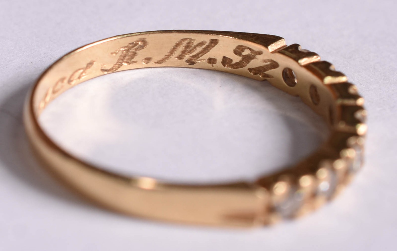 Anel de ouro 18 k com 7 brilhantes de 0,05 cada total 0,35 ct, aro 19... - foto 4 de 5