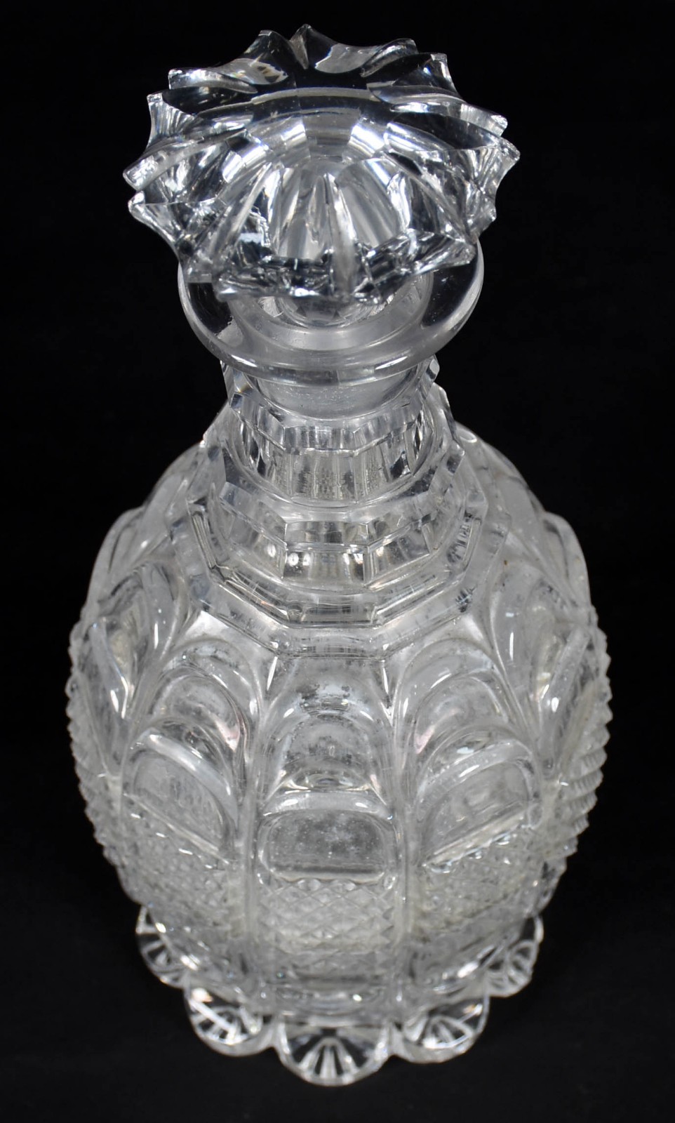 Garrafa de cristal BACCARAT (com mofo, tampa quebrada na parte... - foto 2 de 6