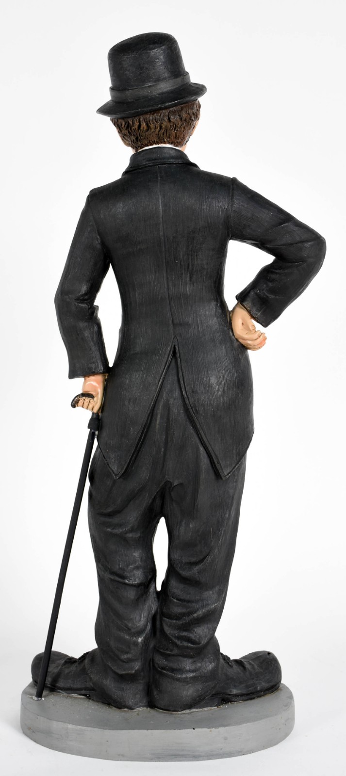 Estatueta de resina representando Charles Chaplin " Carlitos " . - foto 3 de 4