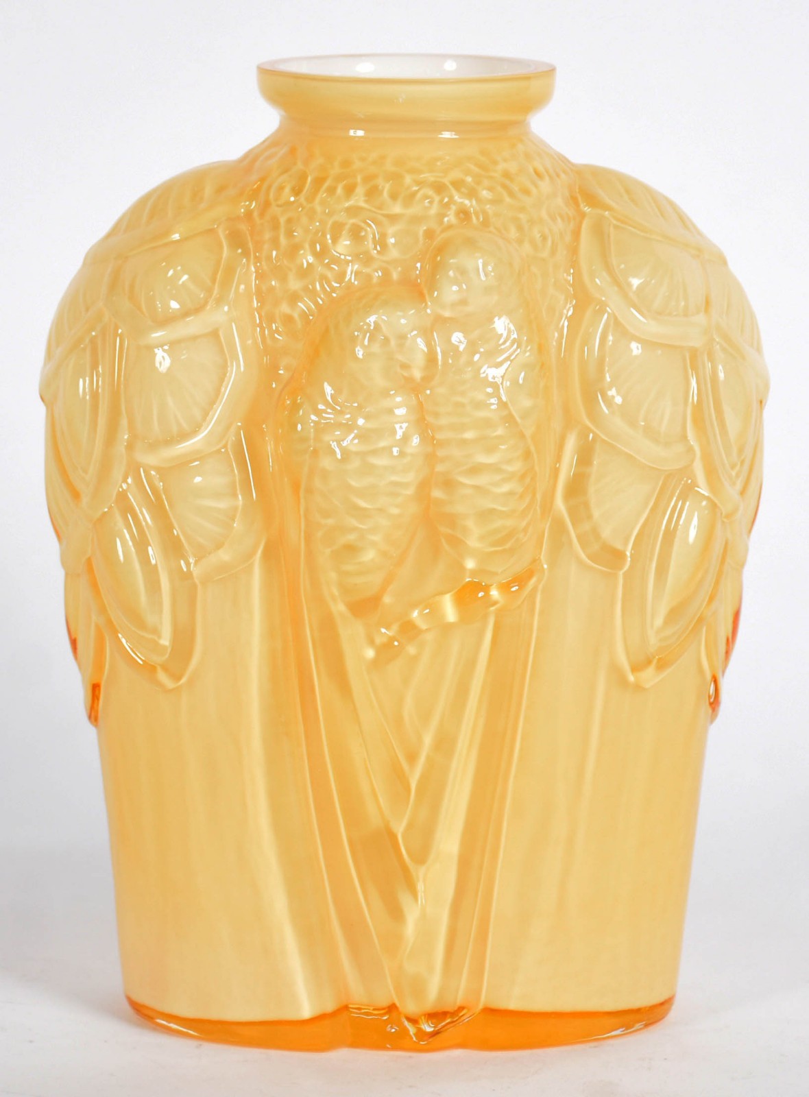 Jarro decorativo de vidro na cor amarelo com pássaros em relevo . - foto 1 de 4