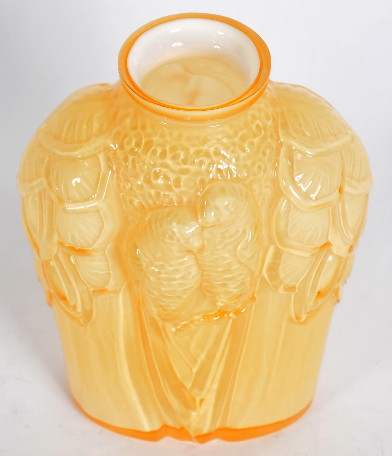 Jarro decorativo de vidro na cor amarelo com pássaros em relevo . - foto 2 de 4
