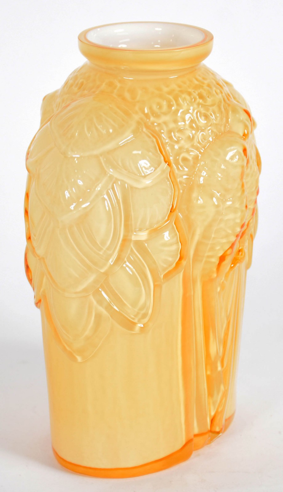 Jarro decorativo de vidro na cor amarelo com pássaros em relevo . - foto 3 de 4
