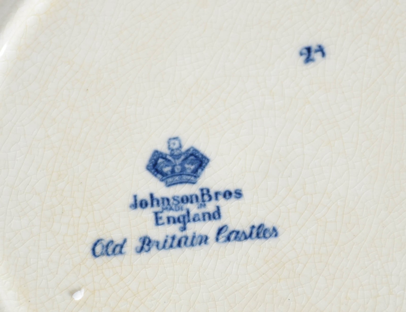 Serviço de jantar de faiança inglesa composto de 11 pratos rasos, 12... - foto 10 de 10