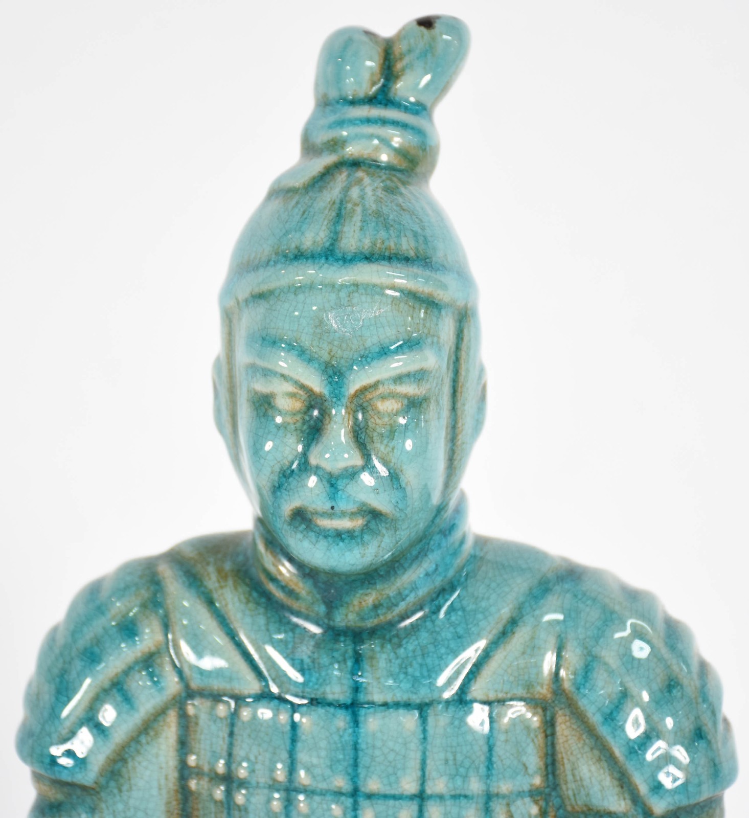 Estatueta de porcelana oriental na cor azul turquesa representando... - foto 2 de 4