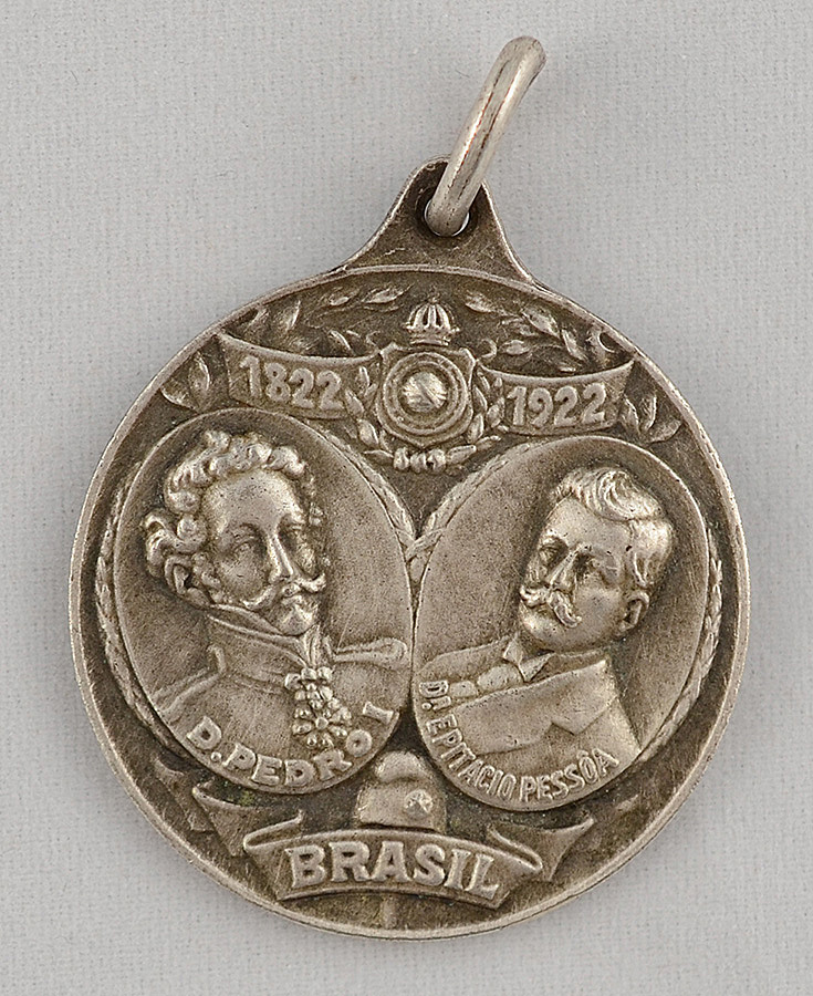 Medalha em prata, comemorativa do Centenário da Independência do... - foto 2 de 2