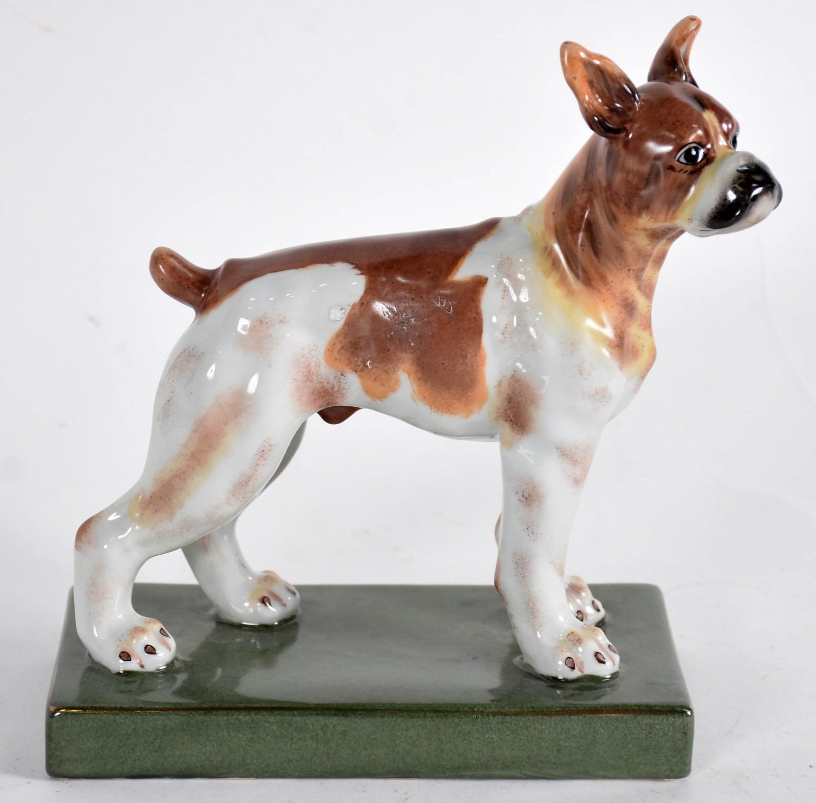 Estatueta de porcelana policromada representando cachorro - foto 2 de 5