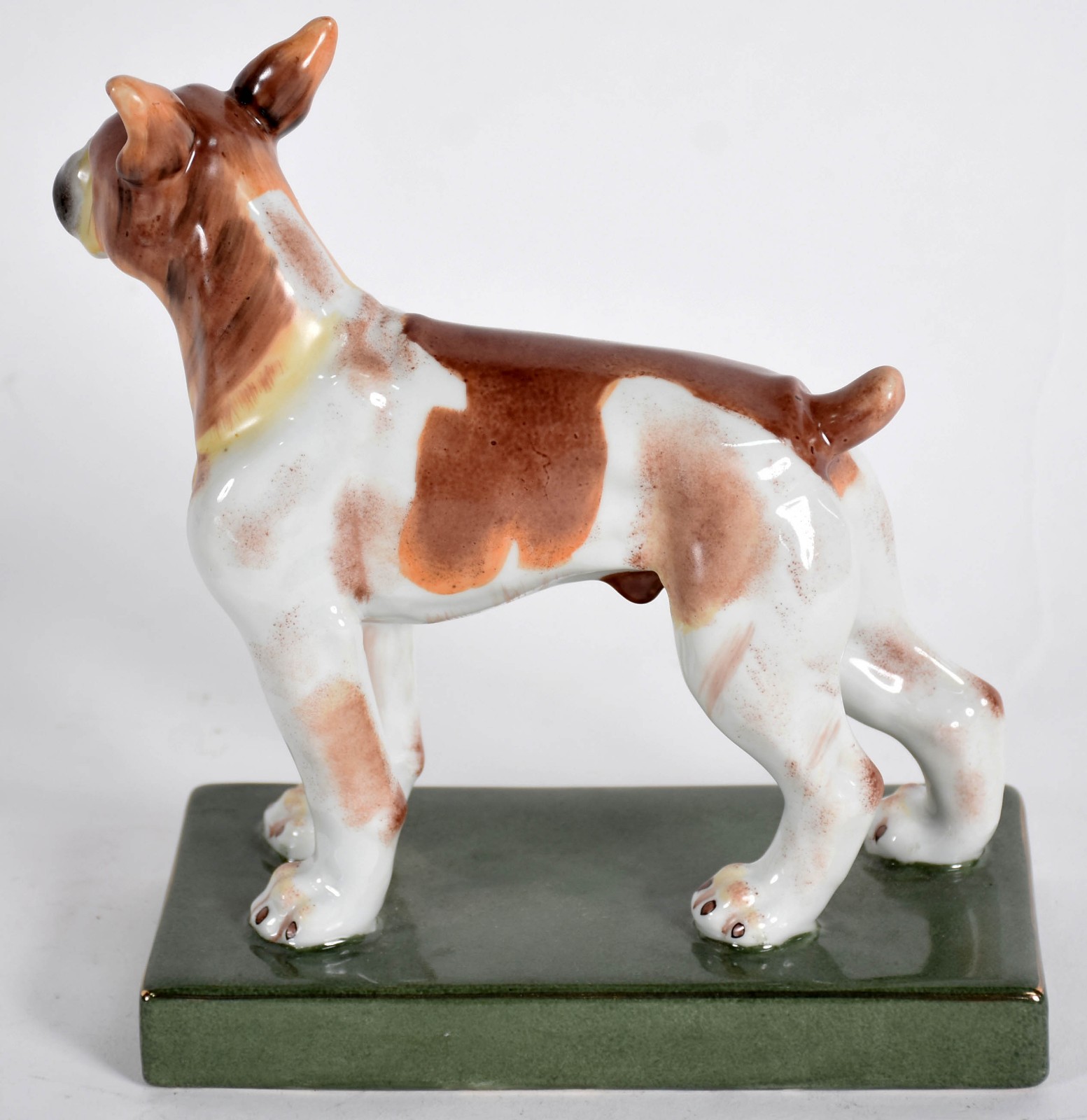 Estatueta de porcelana policromada representando cachorro - foto 3 de 5