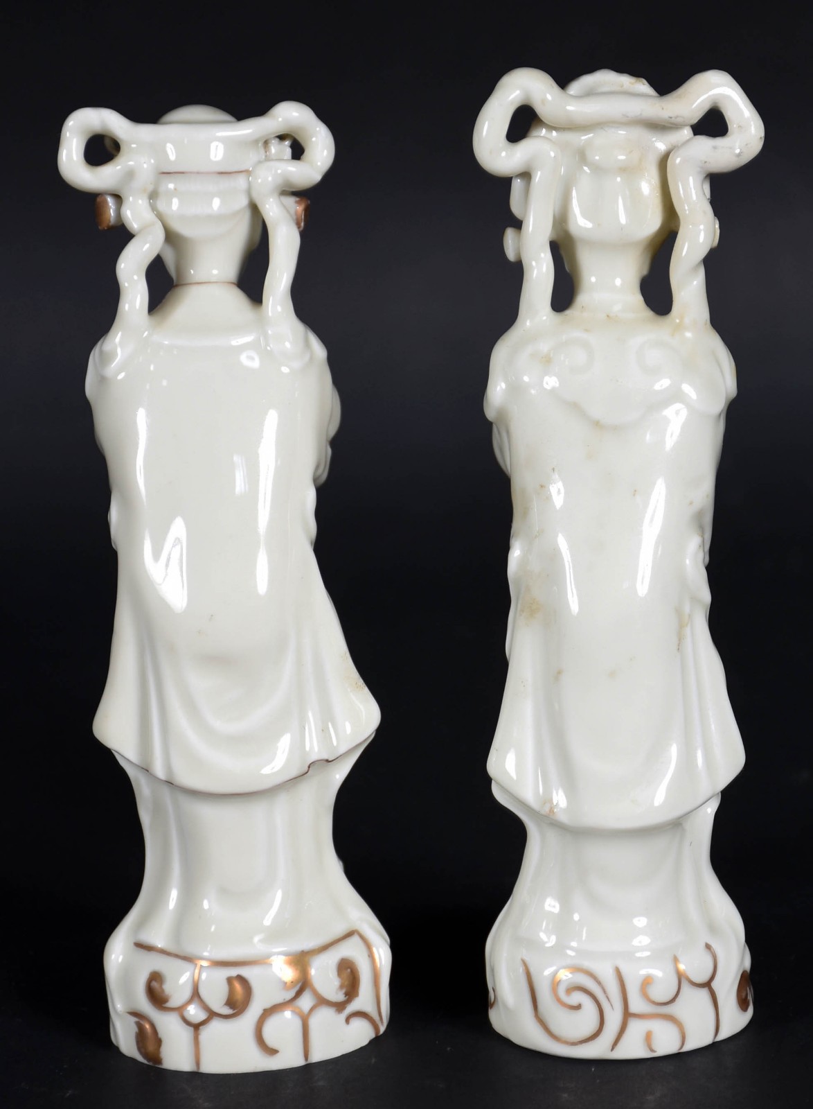 Par de estatuetas de porcelana portuguesa Vista Alegre representando... - foto 3 de 5