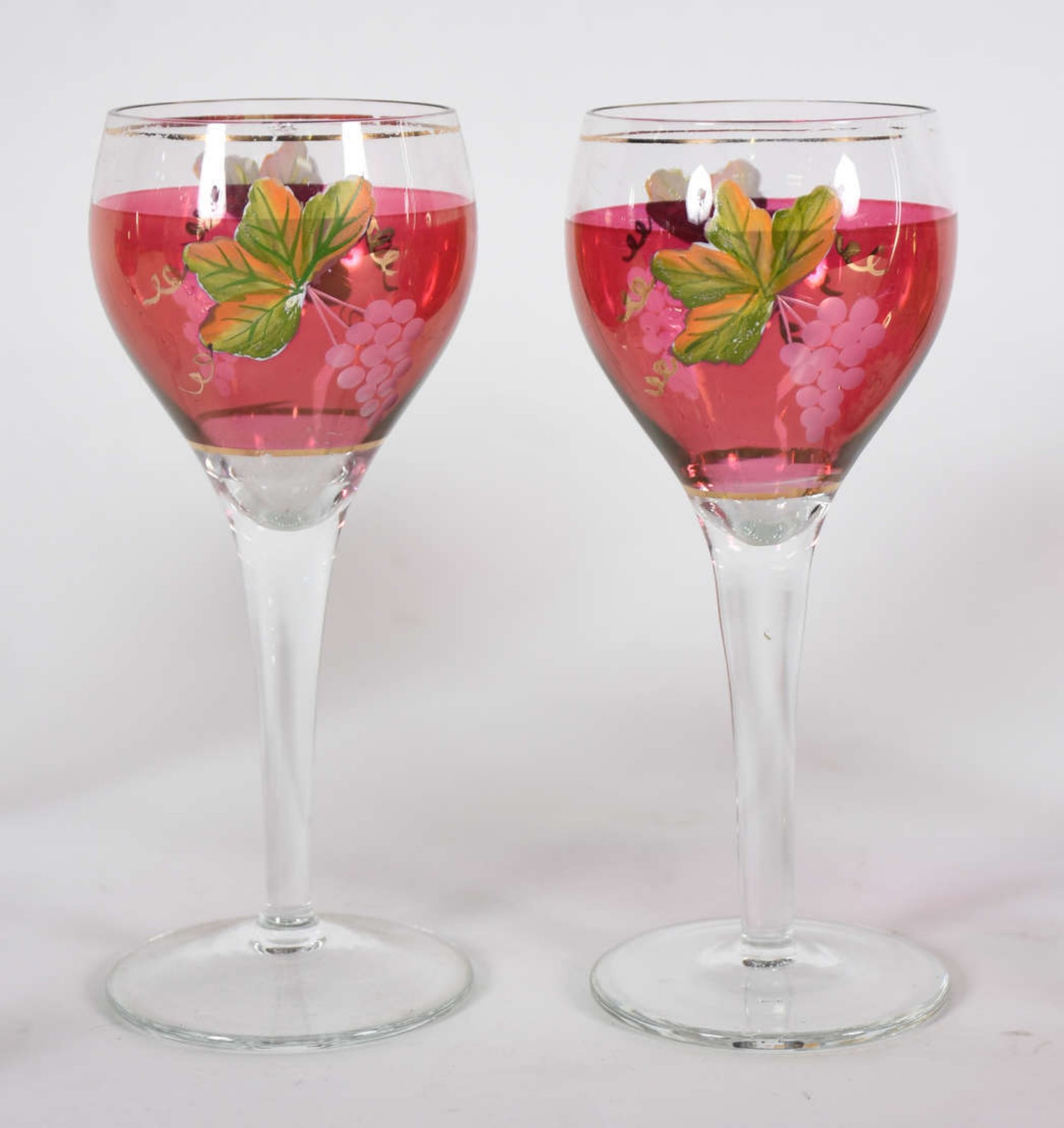 Licoreira com 5 cálices em demi cristal, decorada com cachos de uvas... - foto 2 de 3