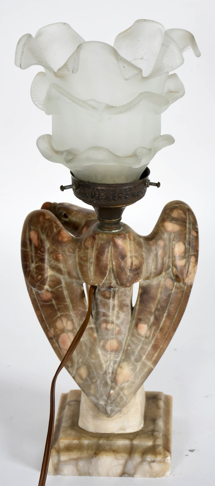 Luminária com estatueta de alabastro representando águia (pequeno... - foto 4 de 4
