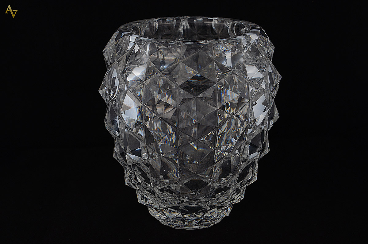 VAL SAINT LAMBERT - Vaso de cristal belga lapidado, marcado na base...