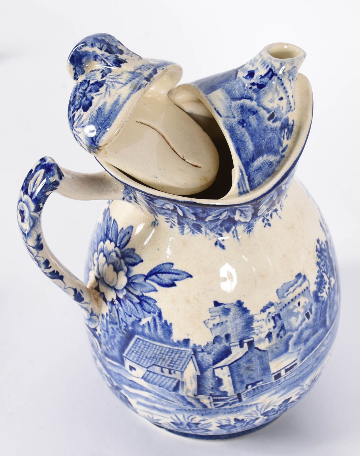 Diversas peças de porcelana, sendo vaso Velho Paris(com pequeno... - foto 3 de 10