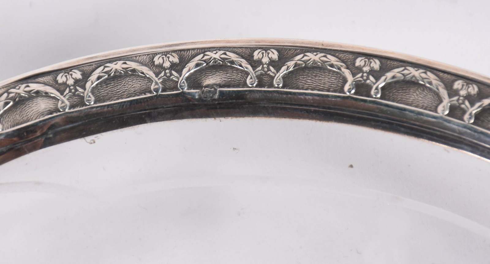 Verre d'eau com presentoir de cristal frances com detalhes em prata... - foto 4 de 8