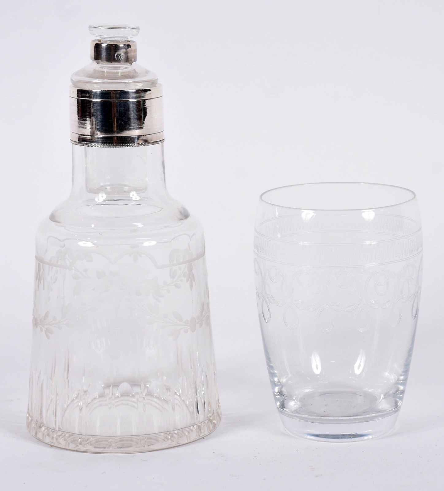 Verre d'eau com presentoir de cristal frances com detalhes em prata... - foto 8 de 8