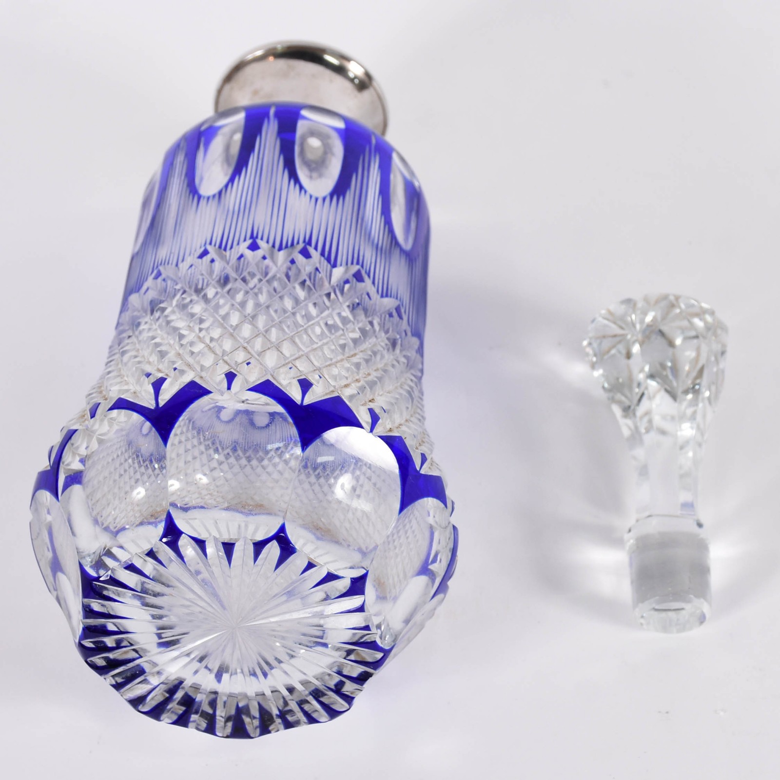 Garrafa de cristal double azul lapidada, gargalo de metal (trincada) - foto 4 de 4