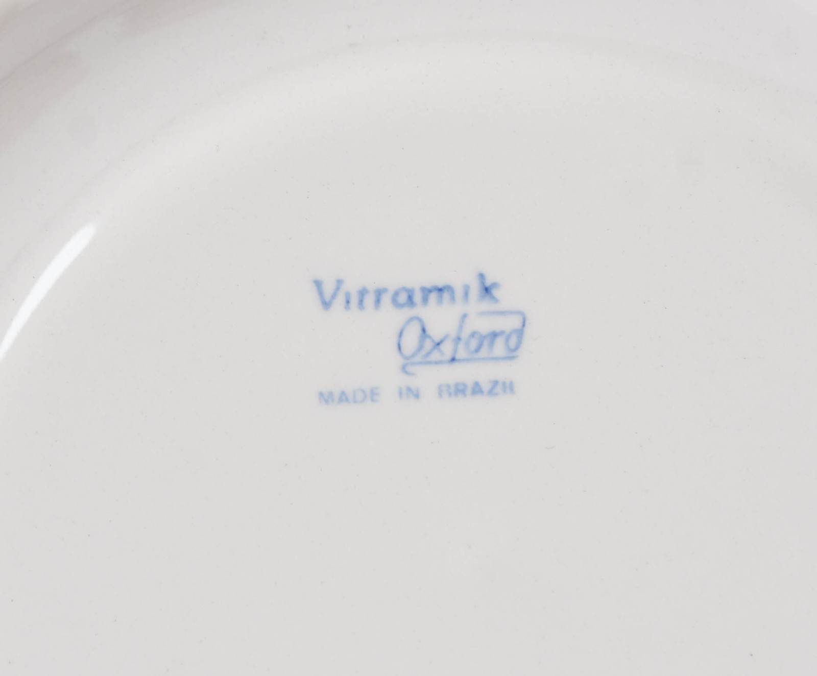 Aparelho de jantar de porcelana nacional Oxford composto de: 10... - foto 4 de 4