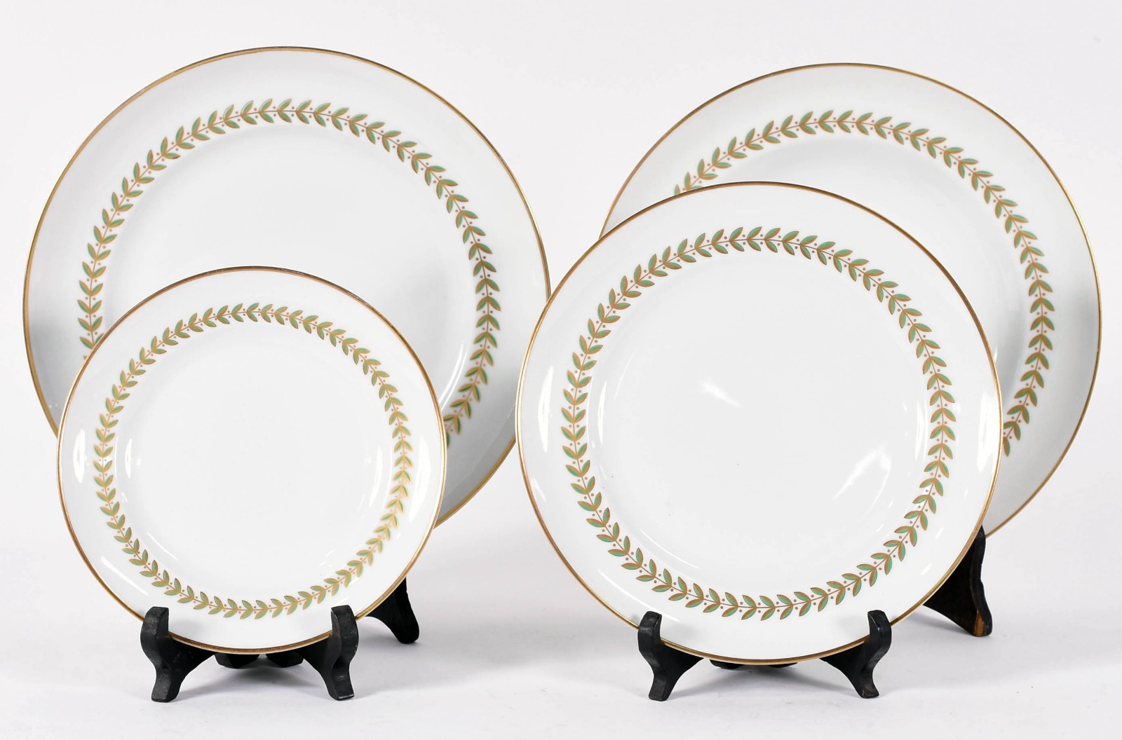 Aparelho de jantar de porcelana portuguesa Vista Alegre composto de... - foto 4 de 4