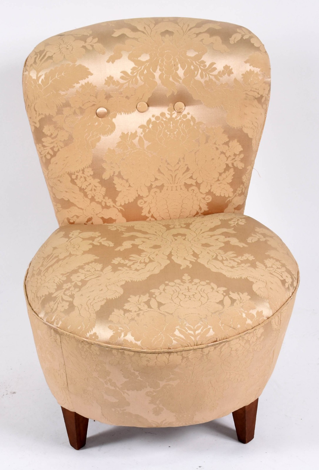 Poltrona estofada modelo "boneca". - foto 1 de 3