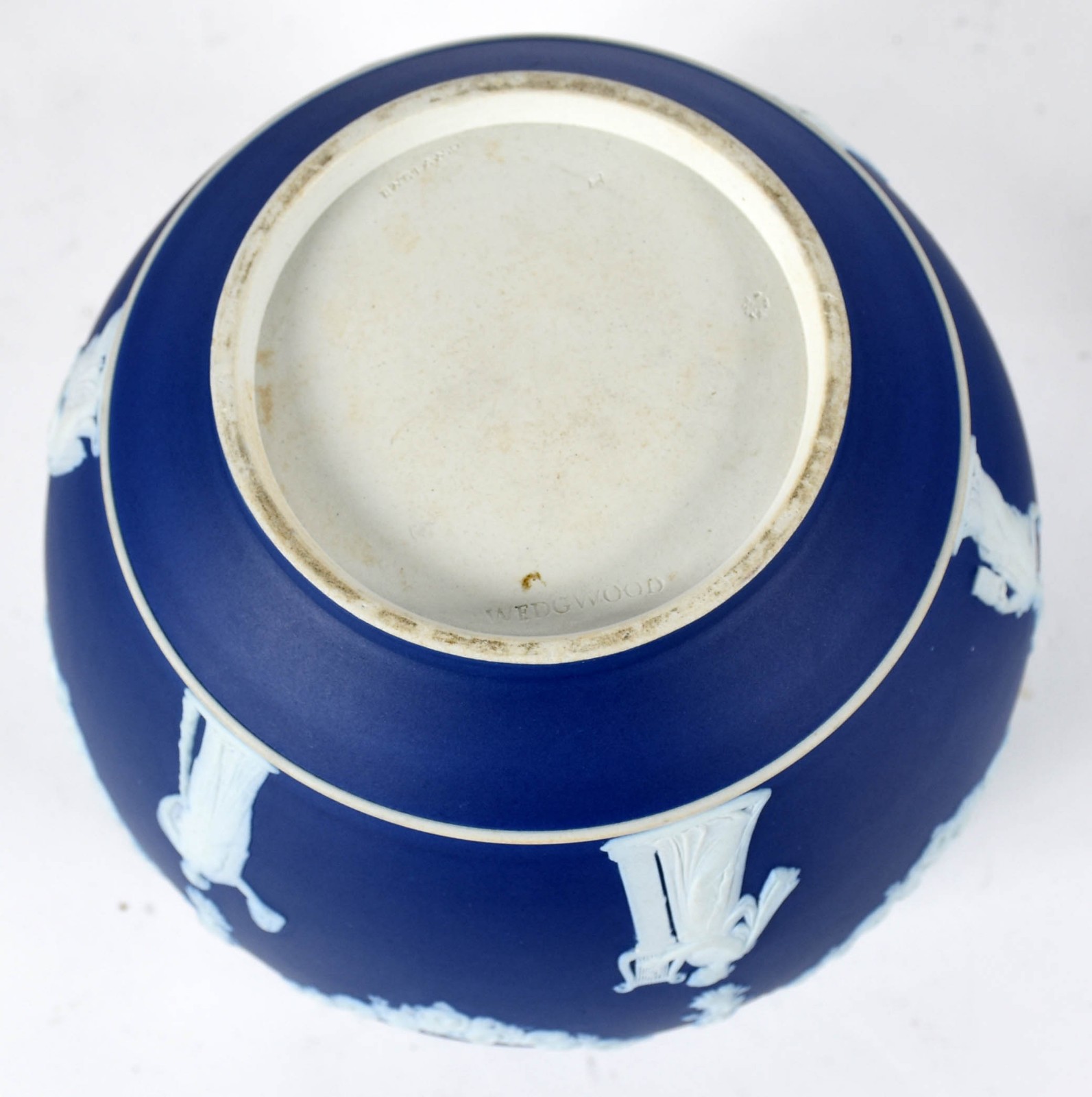 Treze peça de porcelana inglesa WEDGWOOD, de diferentes formatos e... - foto 5 de 6