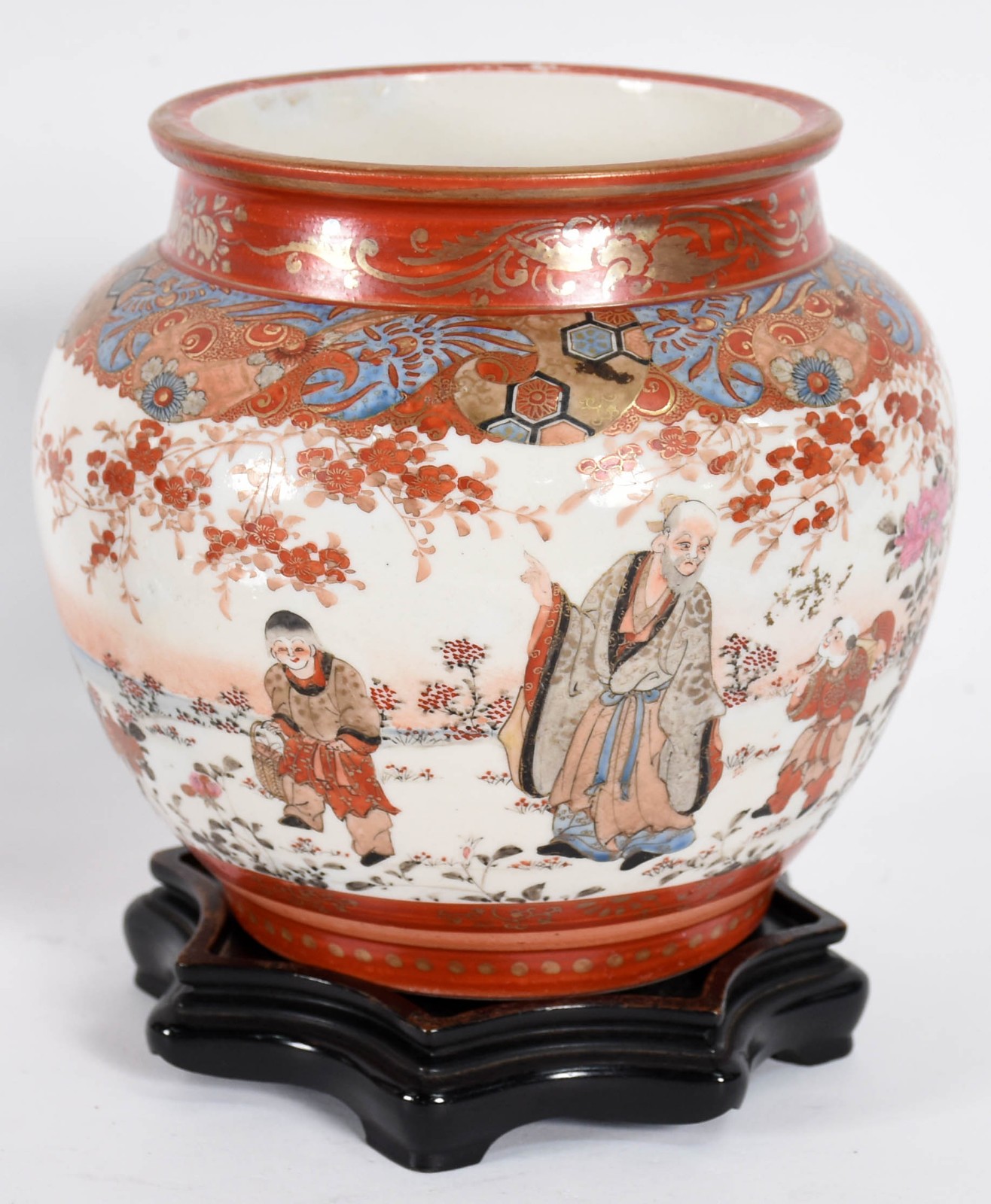 Diversas peças de porcelana sendo, 5 pratos, 1 cachepot oriental e 2... - foto 4 de 8