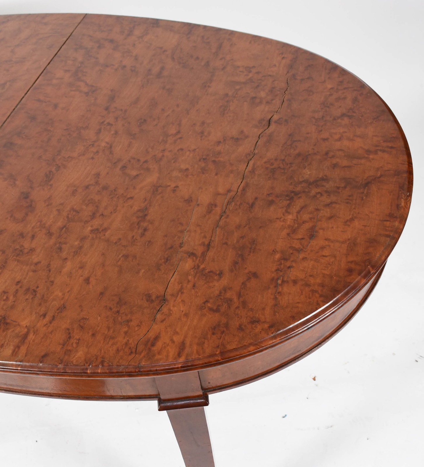 Mesa de jantar inglesa de madeira nobre (rádica) feitio oval, base... - foto 4 de 9